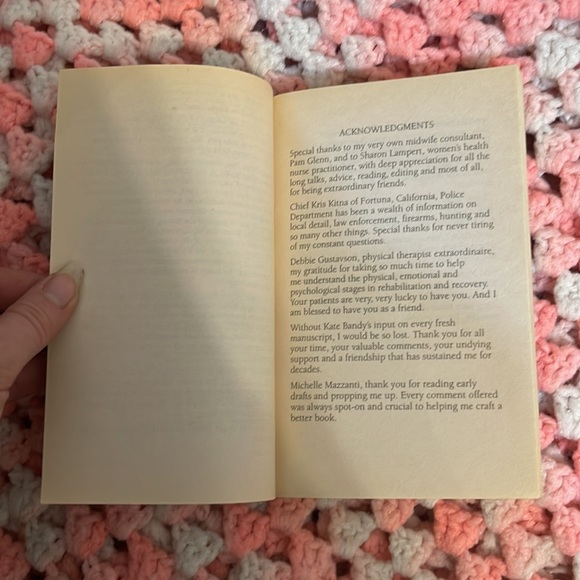 Second Chance Pass paperback book by Robyn Carr - Picture 12 of 14